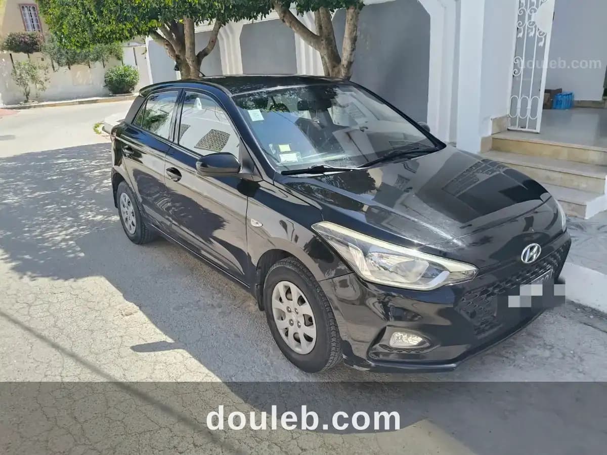 Hyundai i20 premiére main - Miniature 2