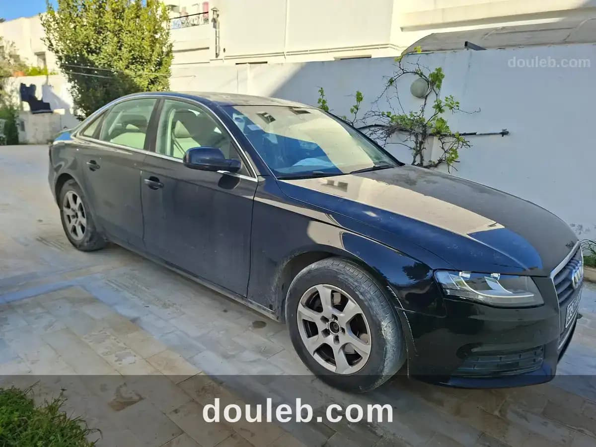 Audi a4 modèle 2009 - Miniature 2