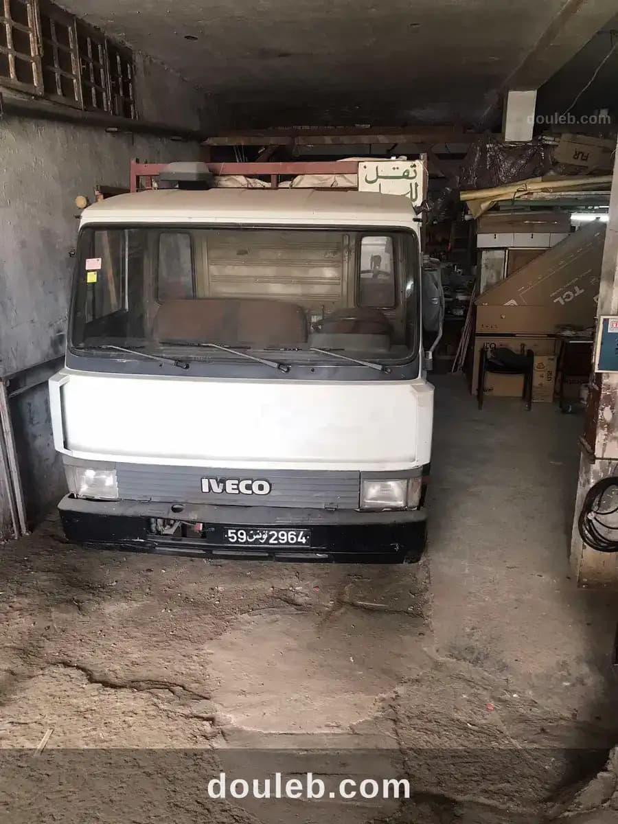 Camion uveco à Ben Arous