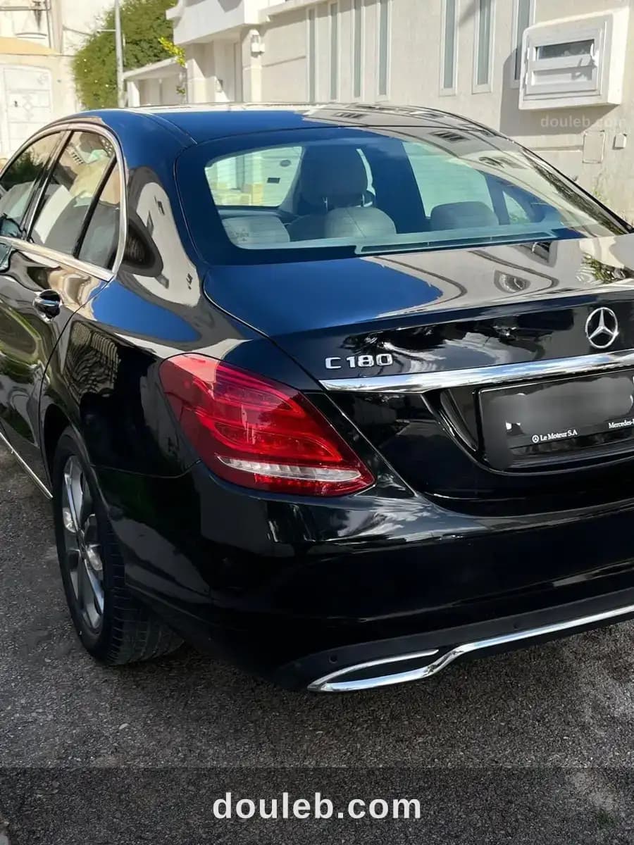 Mercedes classe c tres bon etat à Ariana