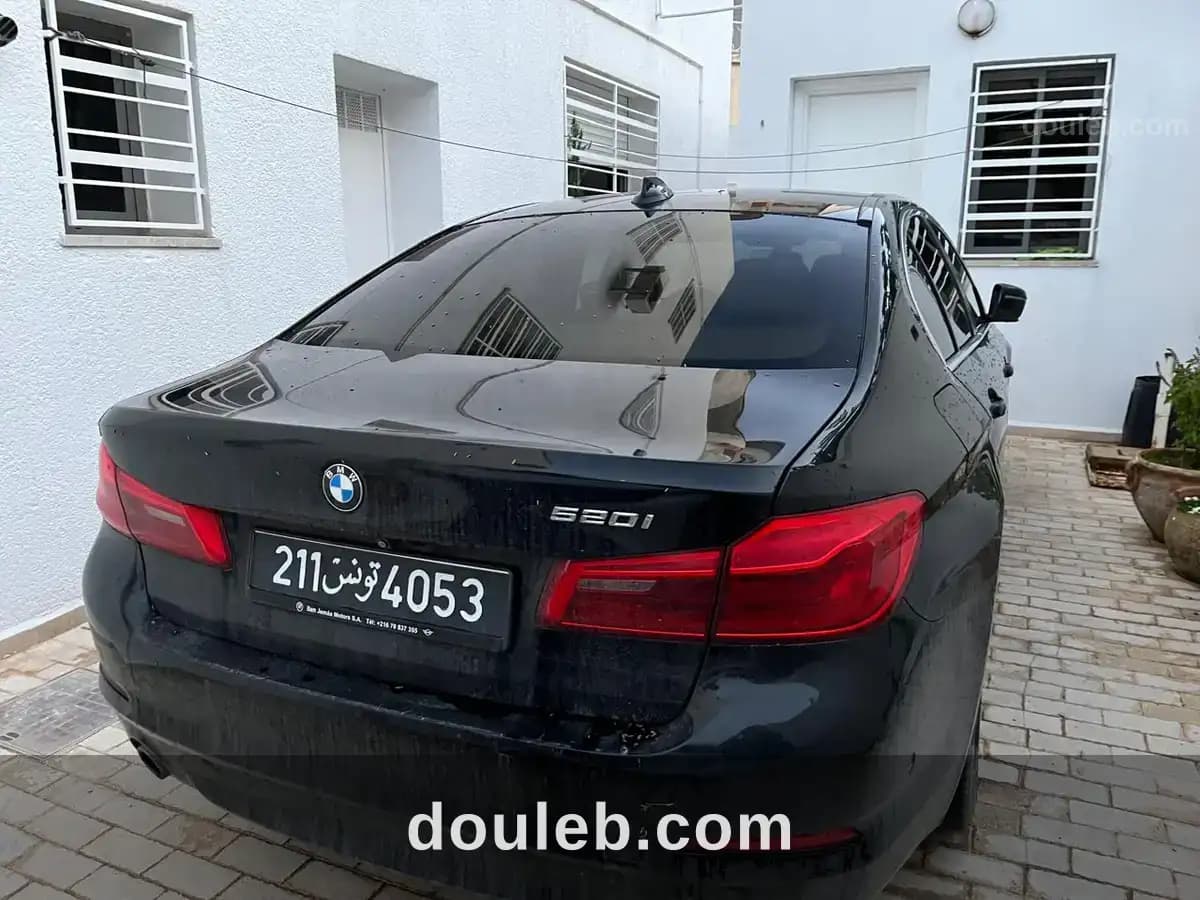 Bmw 520 essence 90000 km juin 2019 - Miniature 2