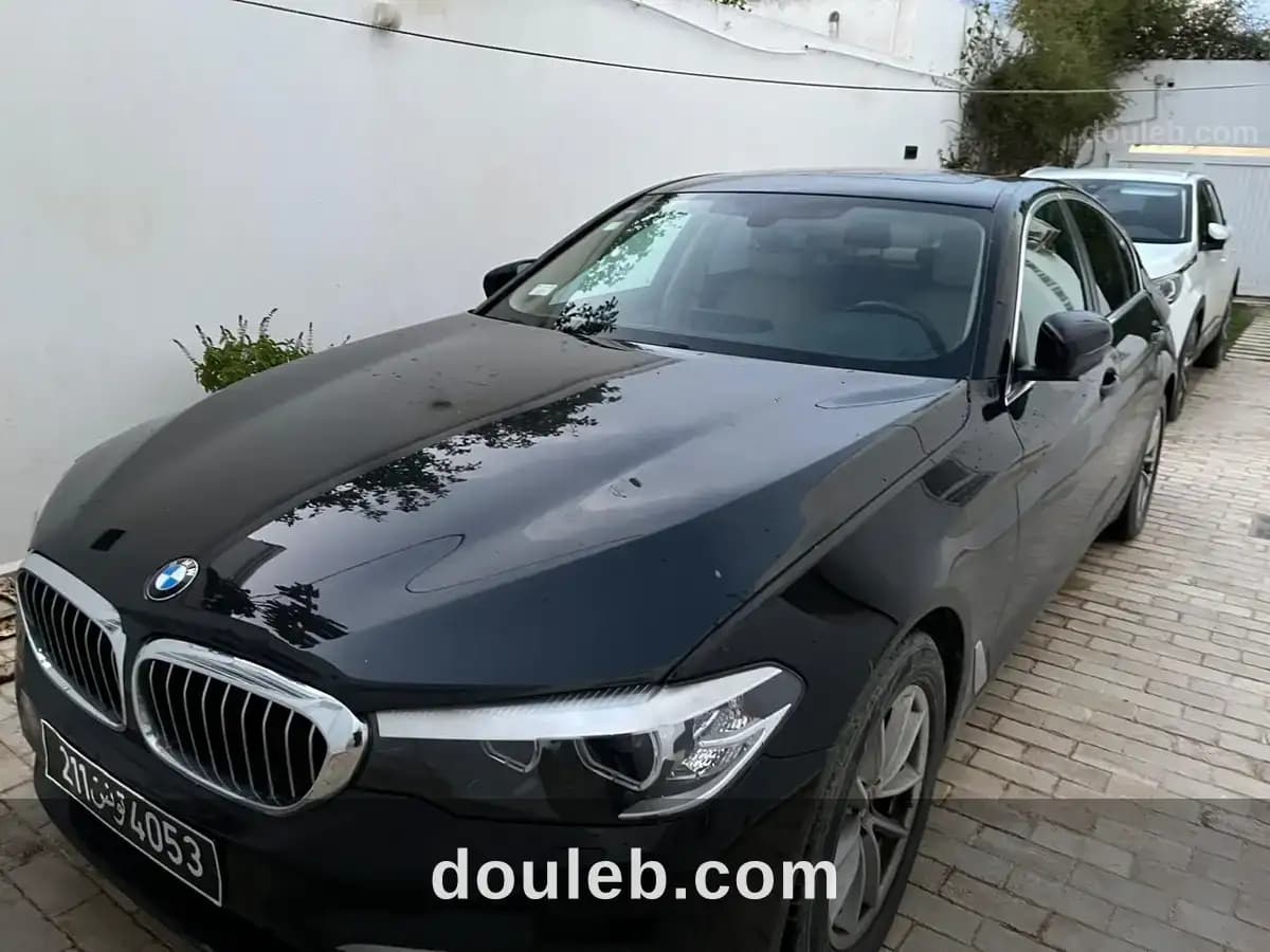 Bmw 520 essence 90000 km juin 2019 - Miniature 3