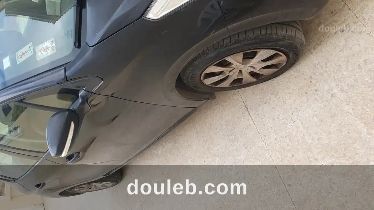 Peugeot 208 très bon etat à Sousse