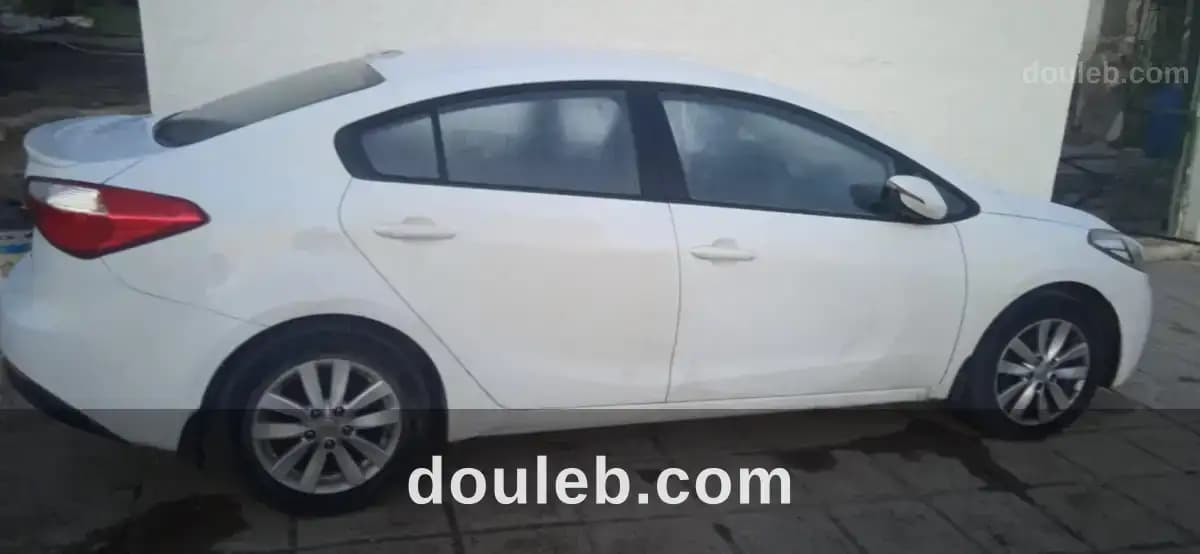 Kia cerato à Ben Arous