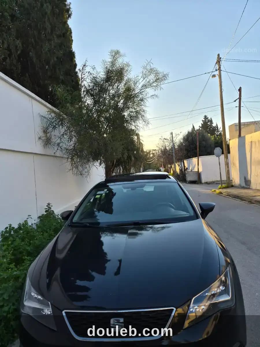 Voiture seat leon en bon état à Ben Arous