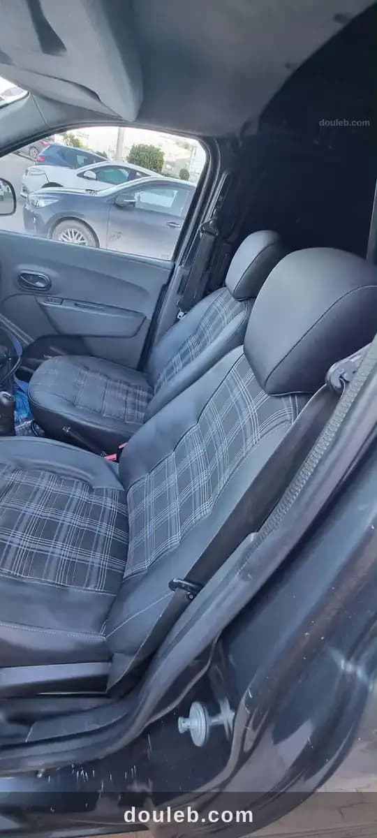 Dacia dokker commercial à Ben Arous
