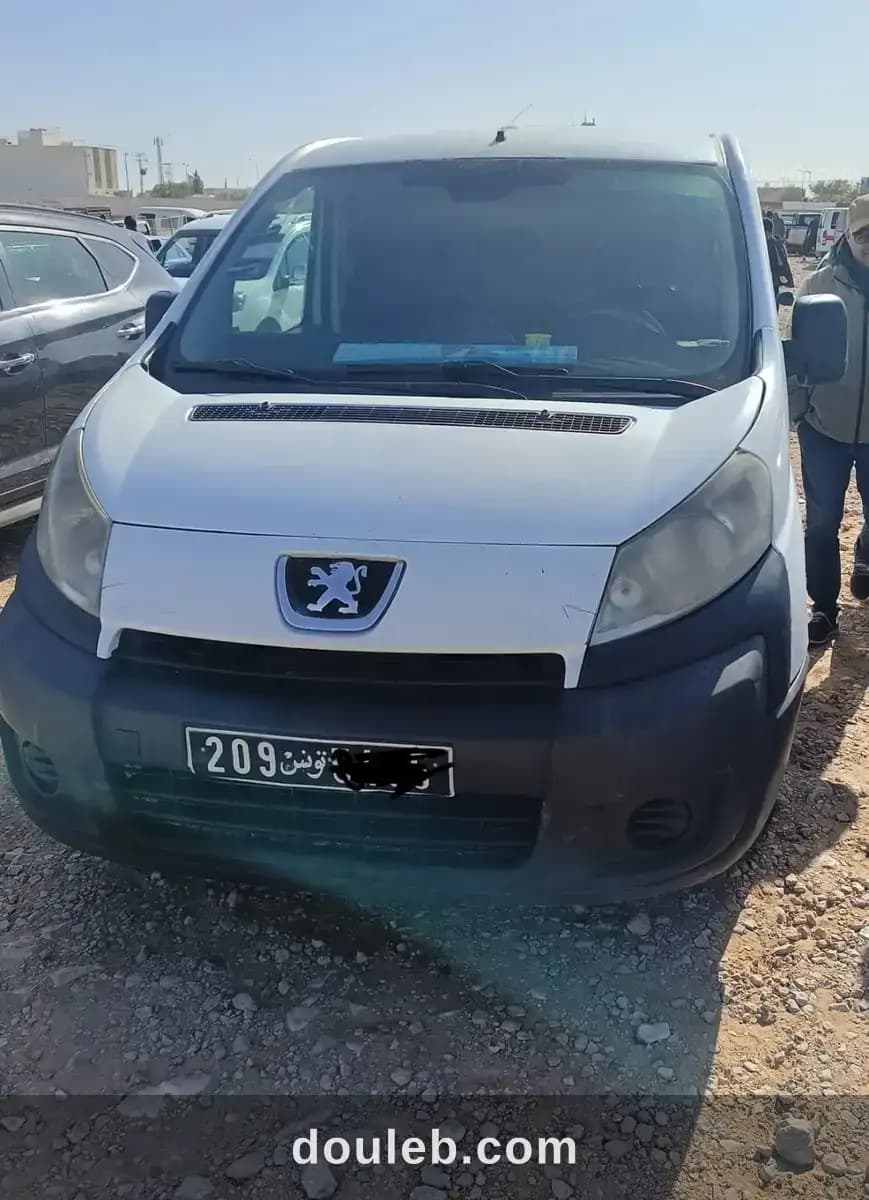 Peugeot expert à Tataouine