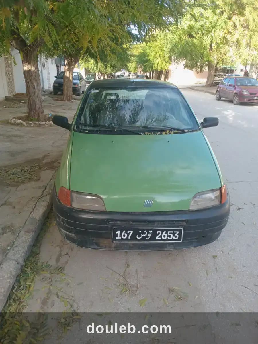 Fiat punto en bon état à Tunis