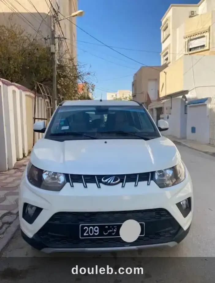 Mahindra k8 à Ariana