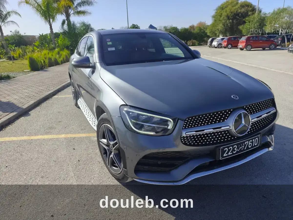 Mercedes glc 200 à Ariana