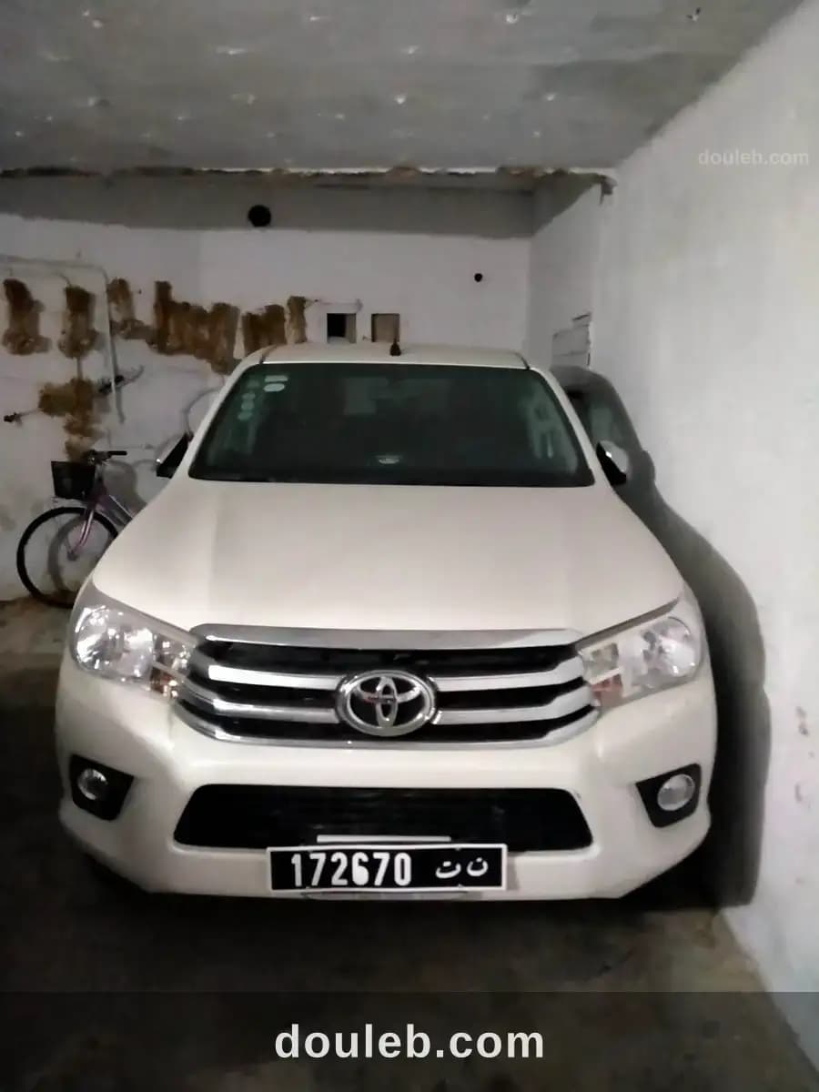 Toyota hilux business à Mahdia