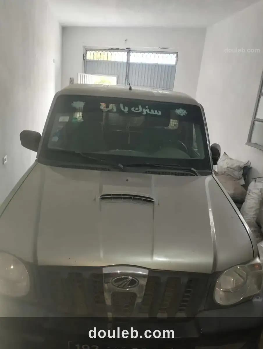 Mahindra pickup ndhif à Monastir