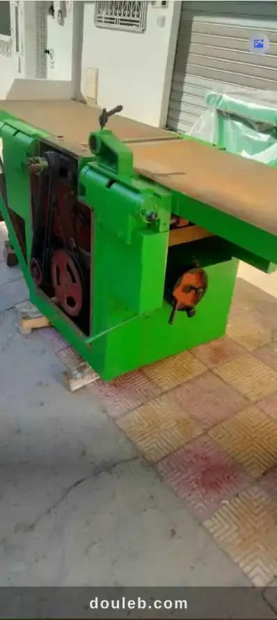 Machine de menuiserie 3 opérations très bon état à Nabeul