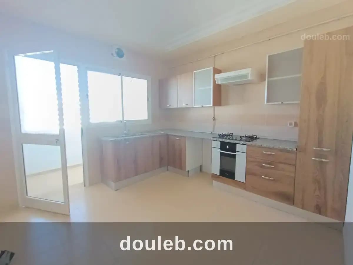 Bel appartement s3 avec ppkg ss sol - Miniature 2