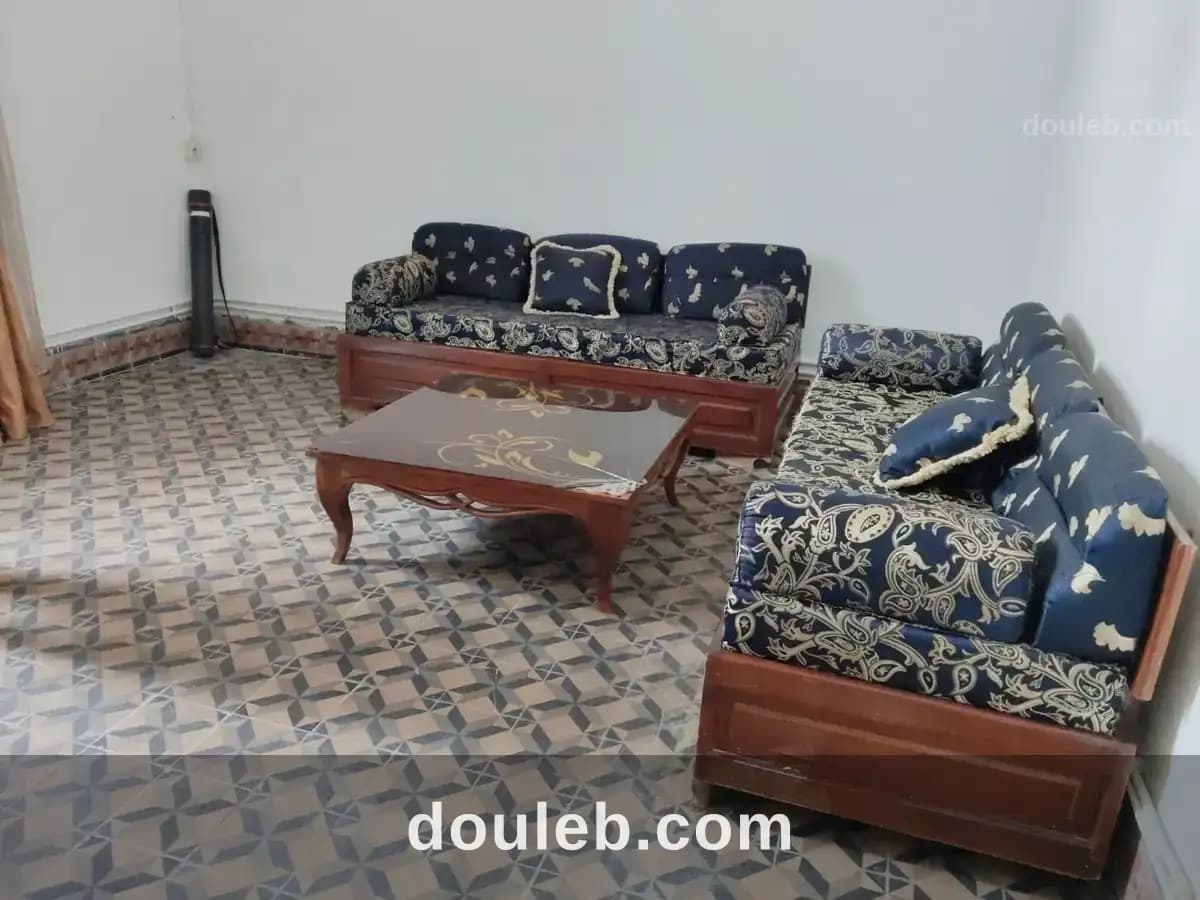 Cv rue de russie vnt h4 à Tunis