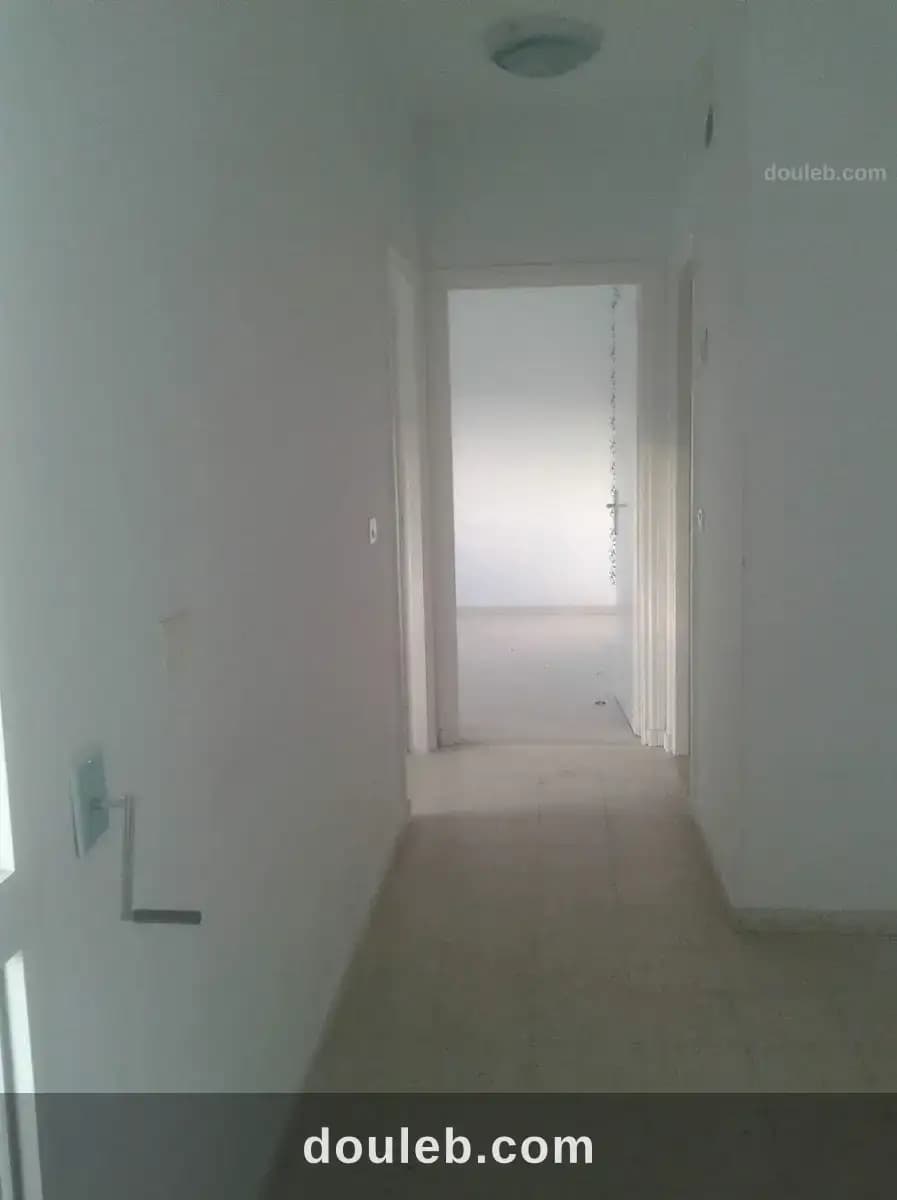 Appartement 2 pièces et salon à Ben Arous