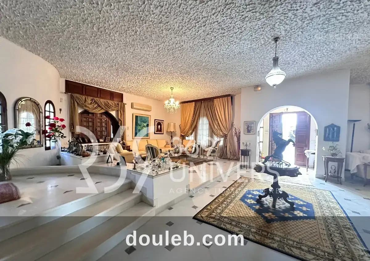 Villa avec jardin à gammarth ref sh018 à Tunis