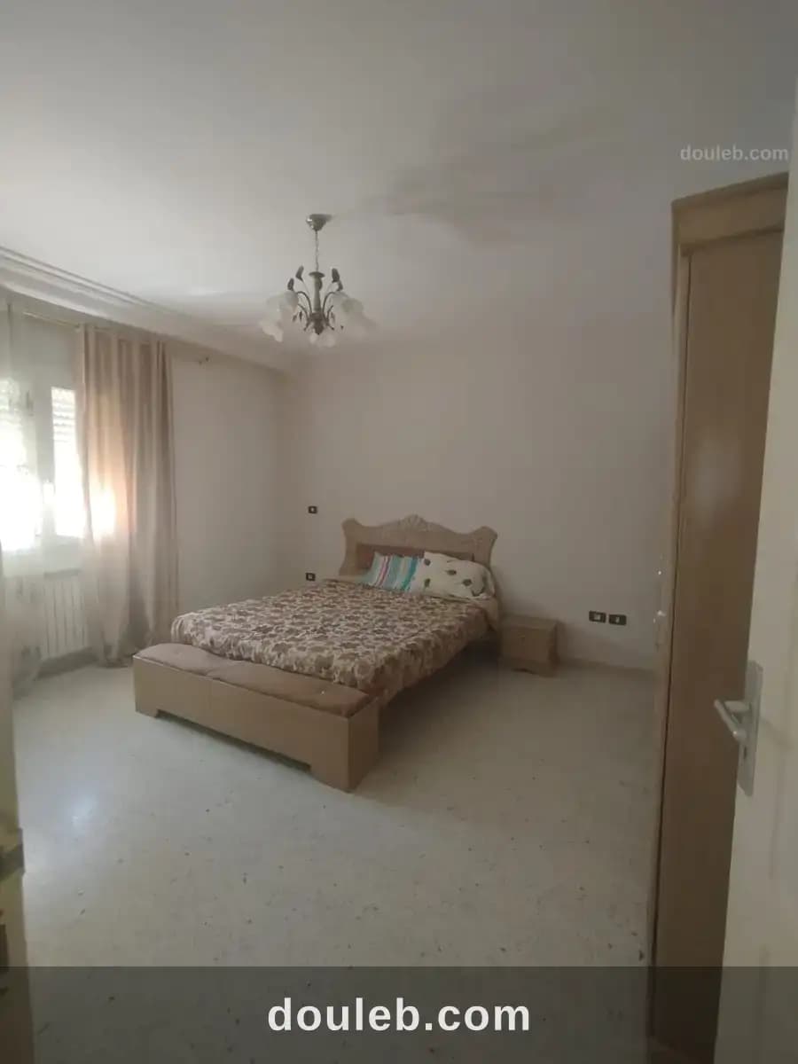 Un vaste appartement s2 à cité wahat el aouina à Tunis