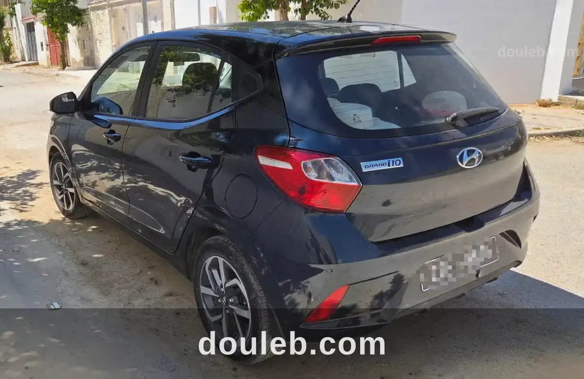 Hyundai grand i10 avec 30 000 km en excellent état - Miniature 2