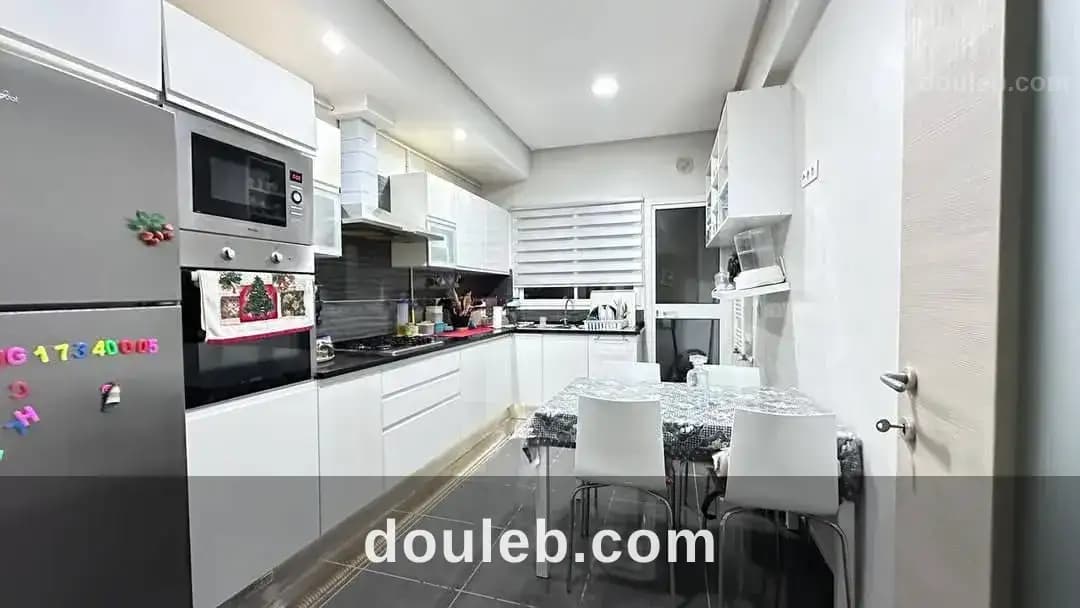 Appartement s2 avc ascenseur à Tunis