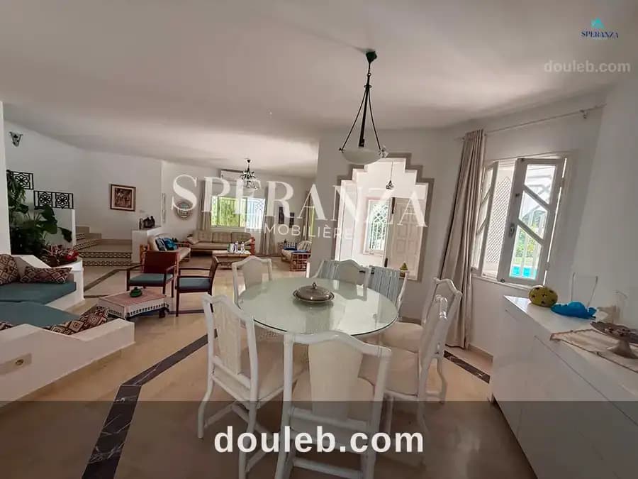 Villa rocher - Miniature 3