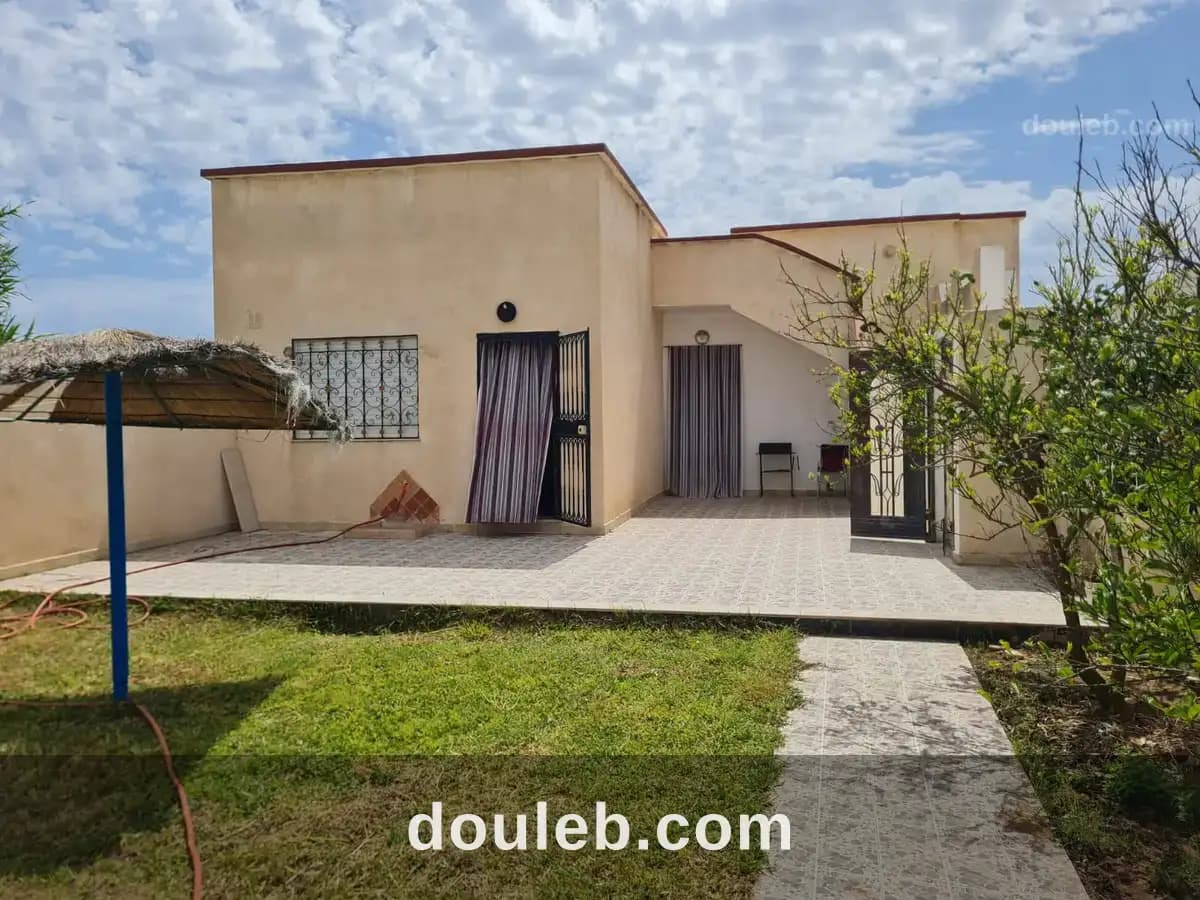 Villa a 250 m de la plage dar allouch kelibia à Nabeul