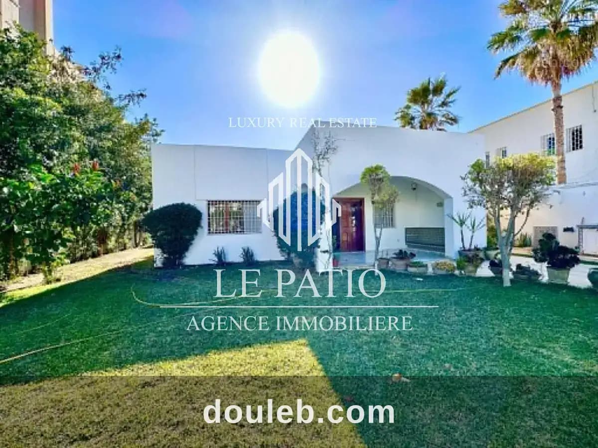 Villa plain pied en s4 située a la marsa à Tunis