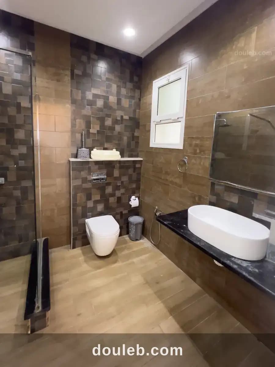Luxueux appartement a 100 m de la plage - Miniature 2