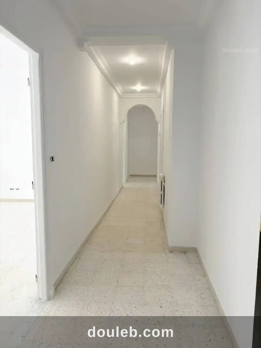 Menzah 9 a spacieux appt s3 bien situé à Tunis