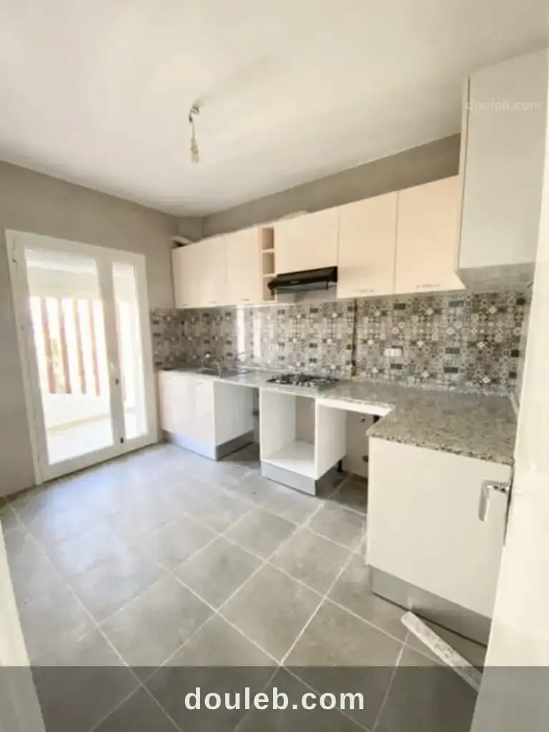 Appartement récemment rénové à el manar 1 à Tunis