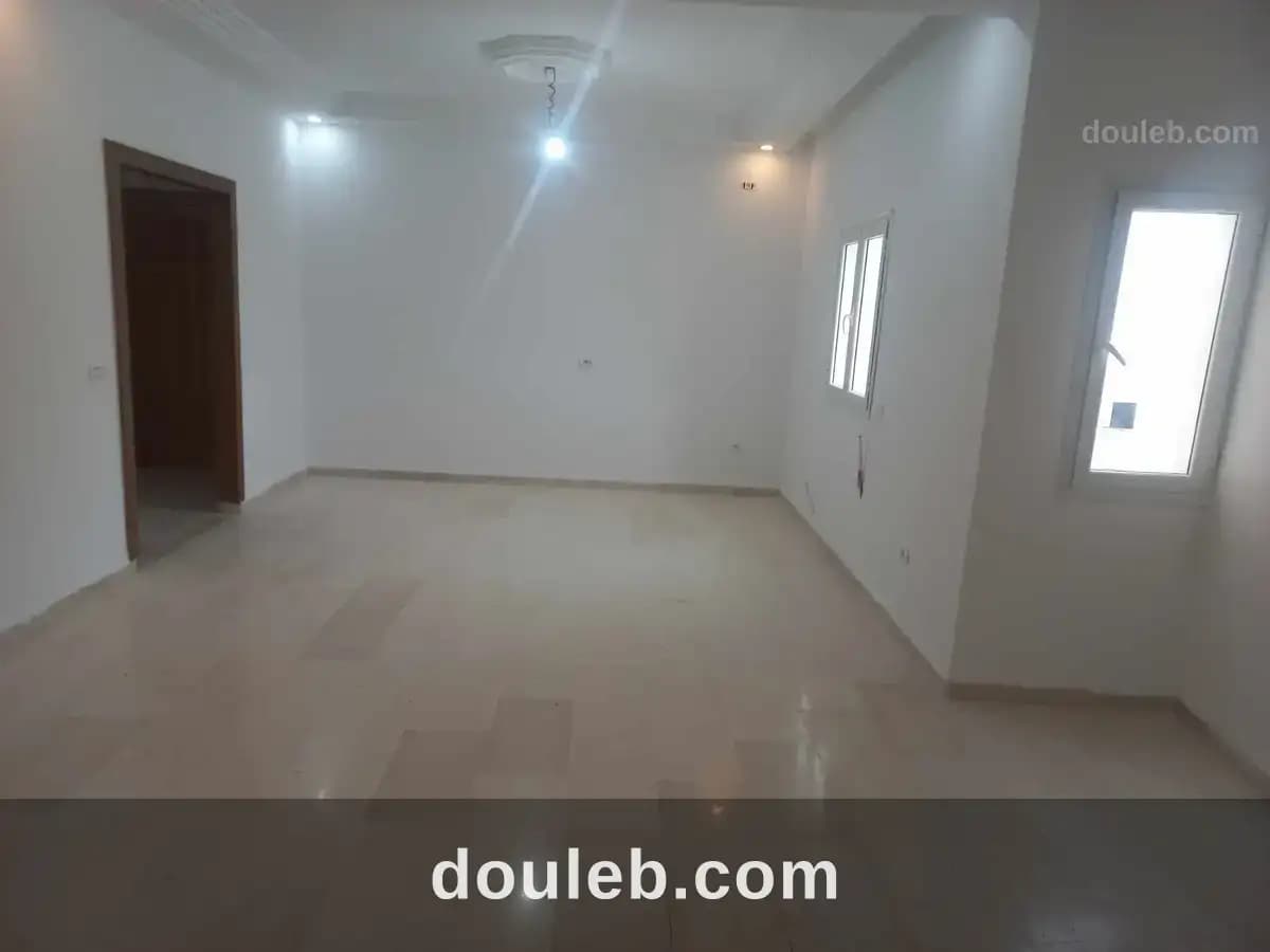 Spacieux s3 au rue du parc soukra à Tunis