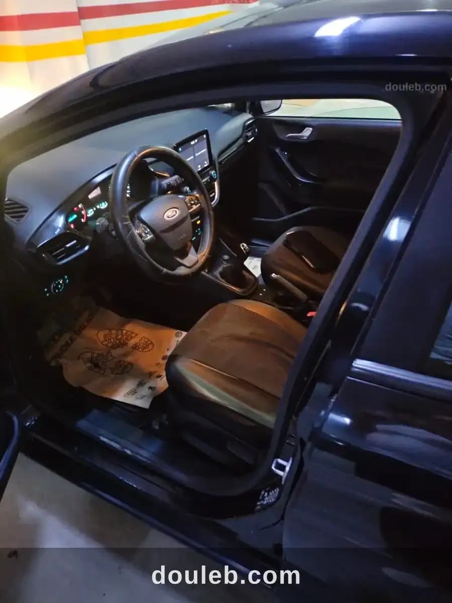Ford fiesta - Miniature 4