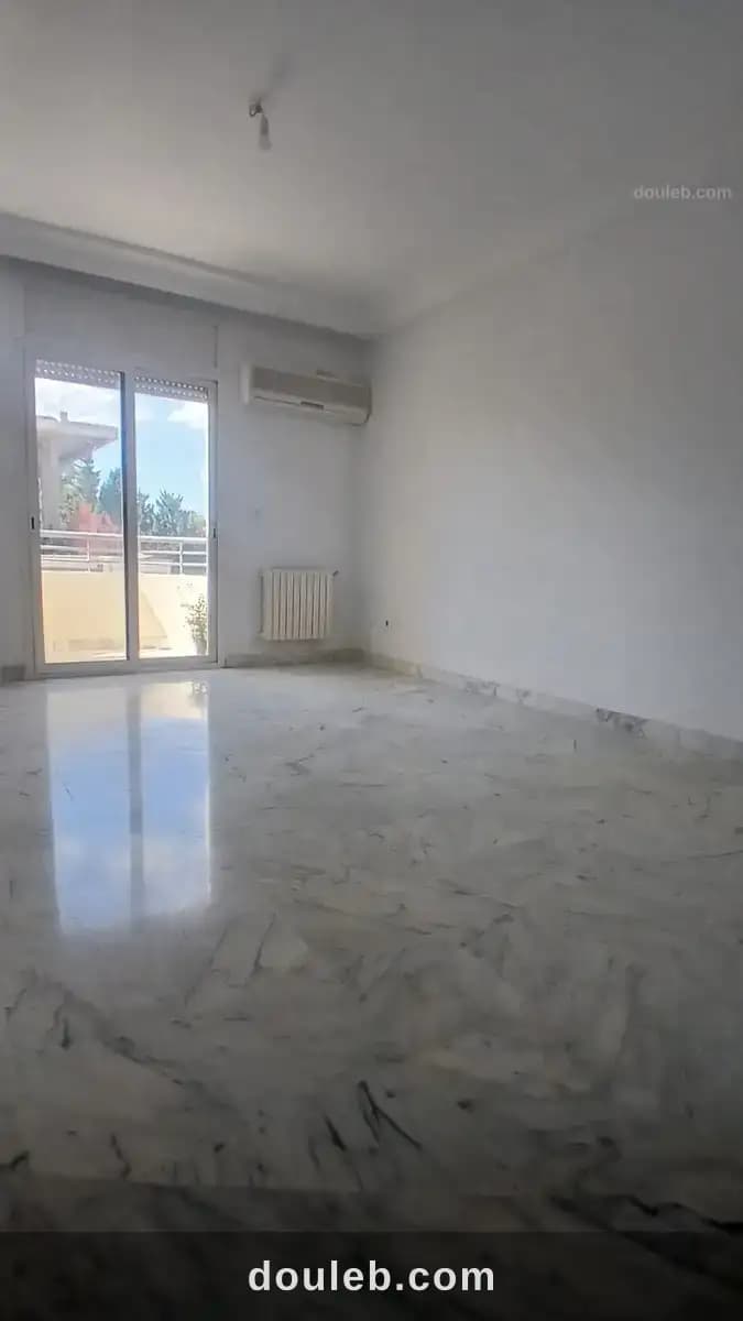 Apprt s3 à la soukra au deuxième étage à Ariana