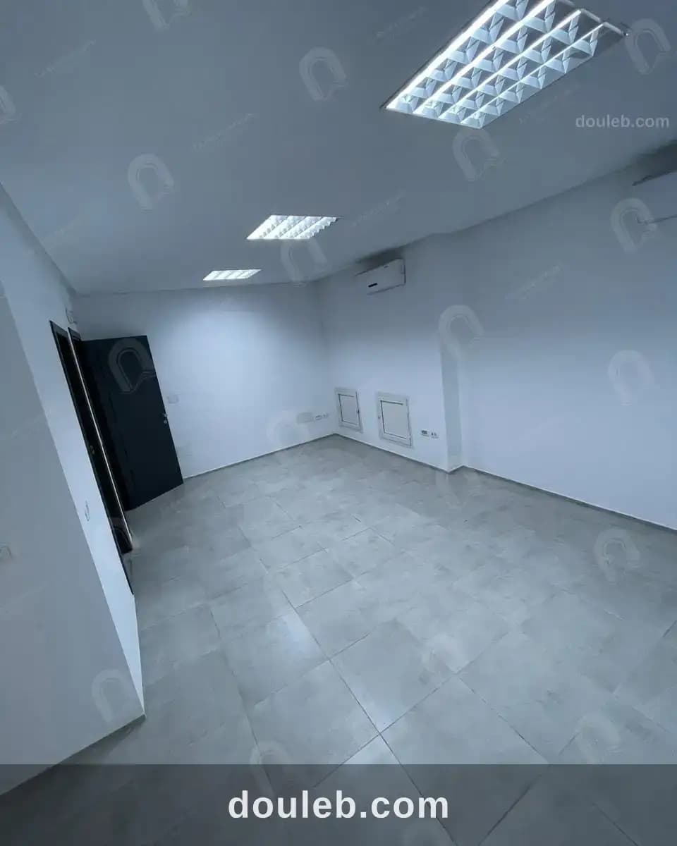 Bureau h1 au bardo centre à Tunis
