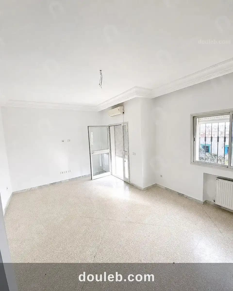 Des appartement s2 hst au rdc et au 1ère étage à Tunis