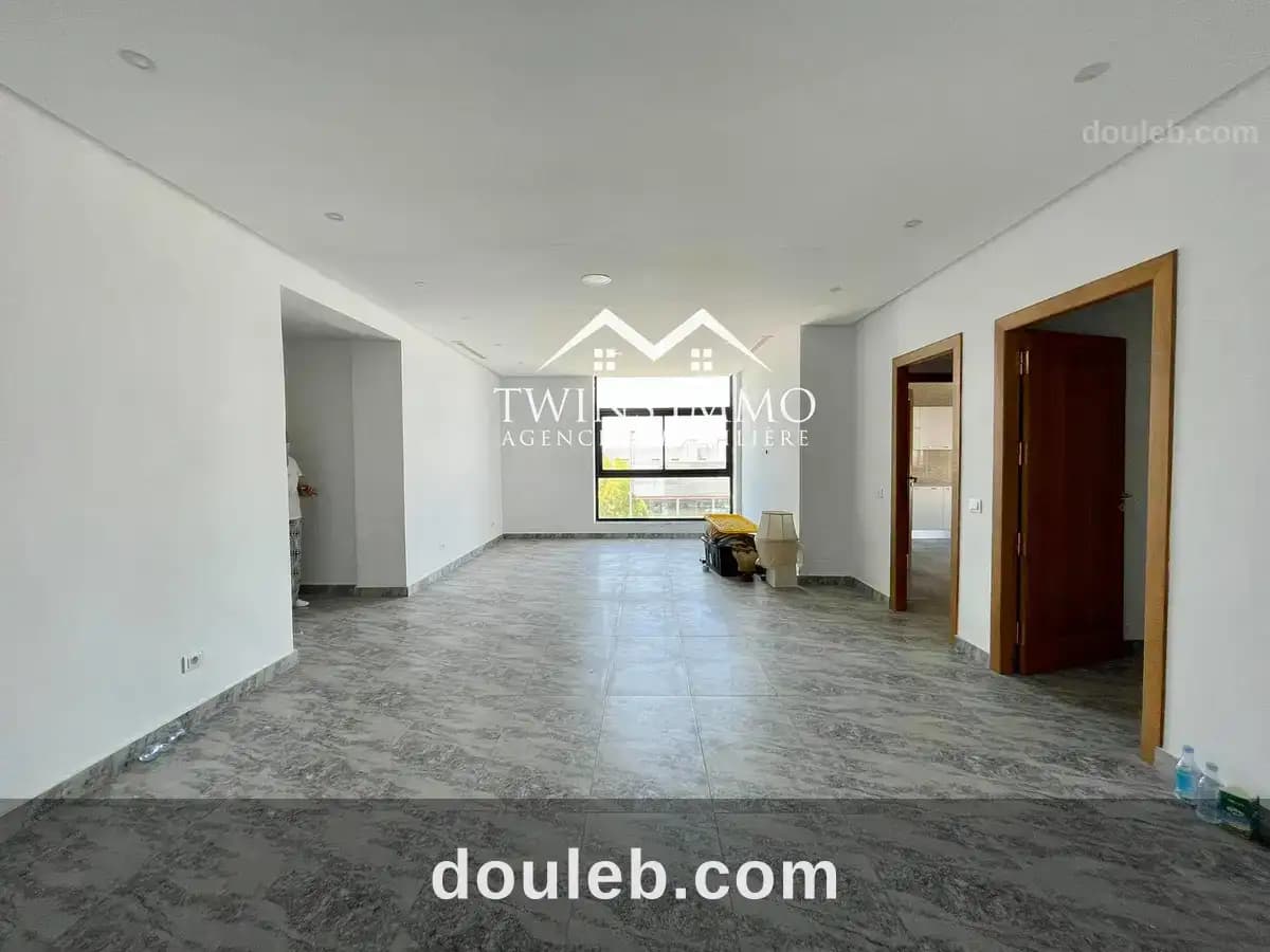 Bureau a3 à la marsa à Tunis