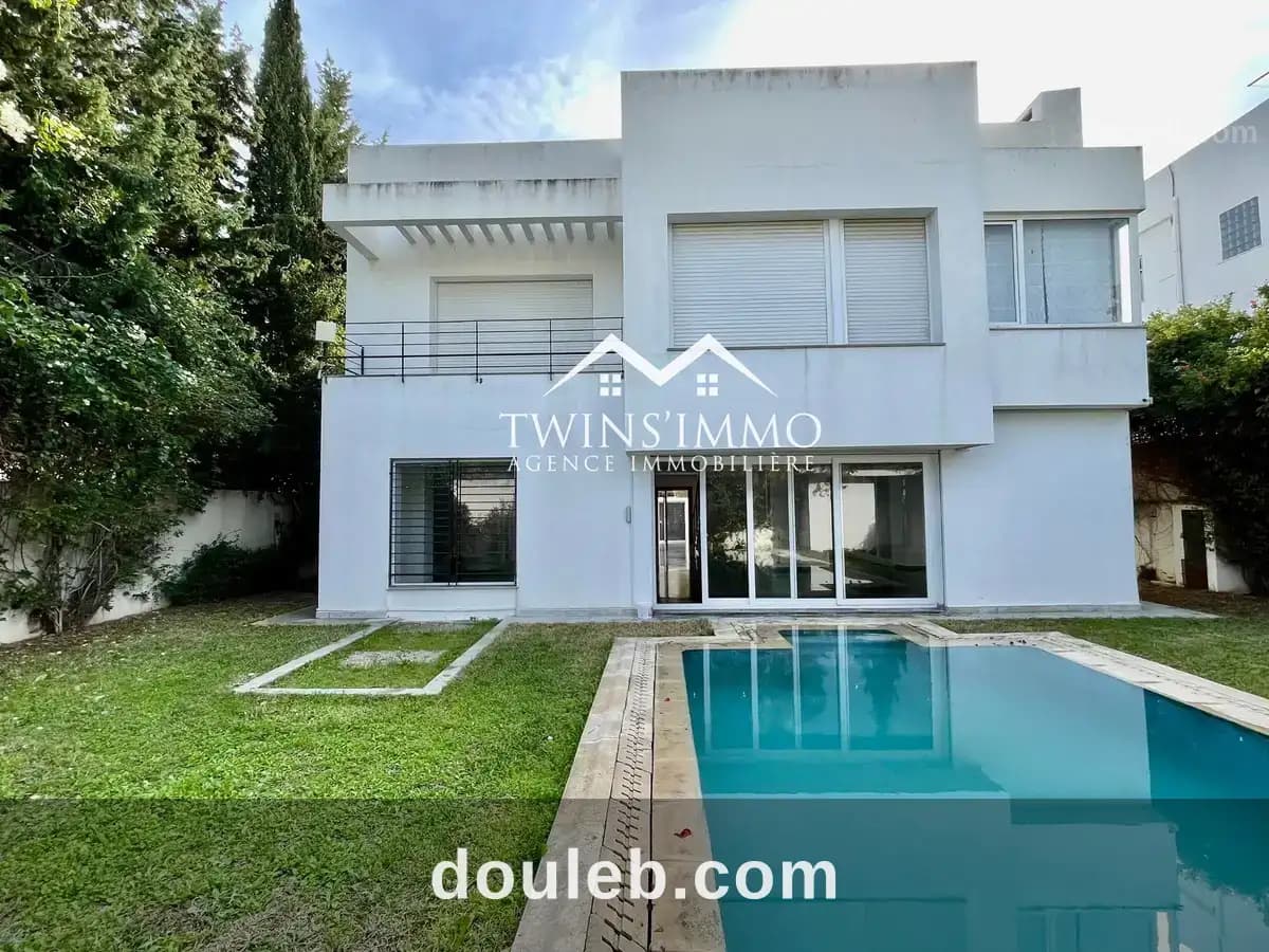 Villa s4 à la marsa à Tunis