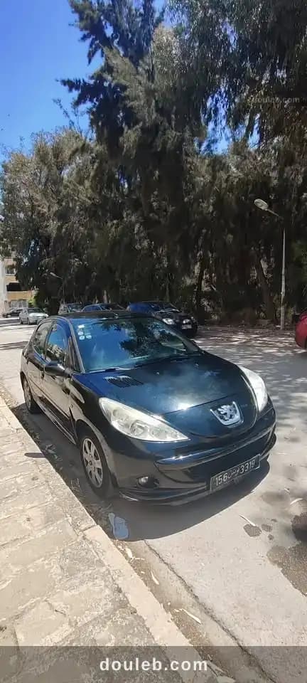 Bel 206 plus à l'aouina à Tunis
