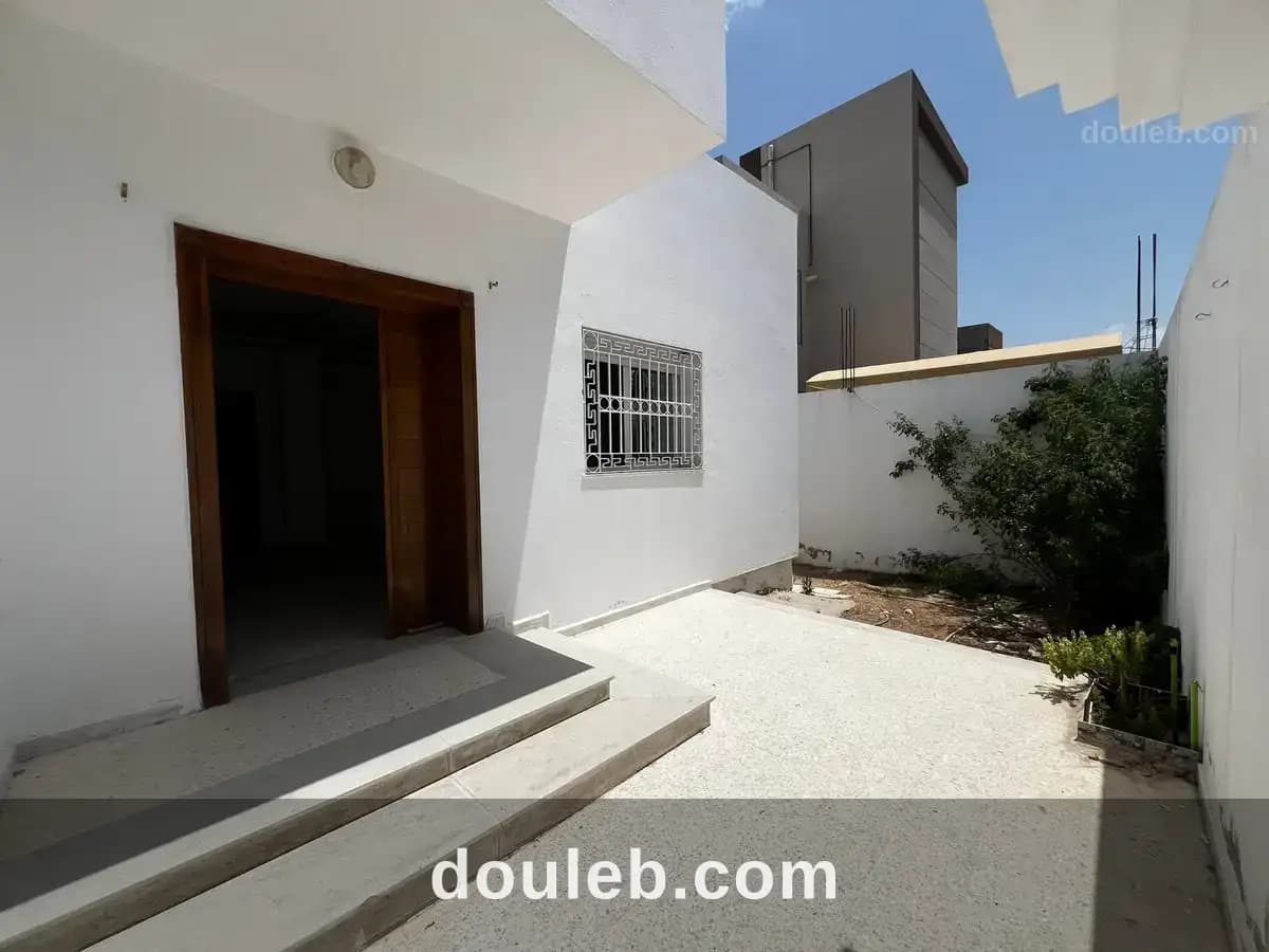 Villa 1600d ghazela à Ariana