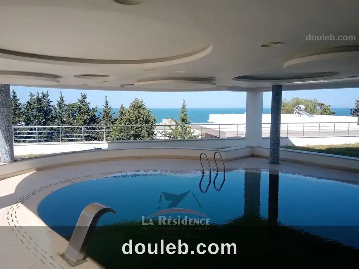 Villa avec piscine à corniche bizerte à Bizerte