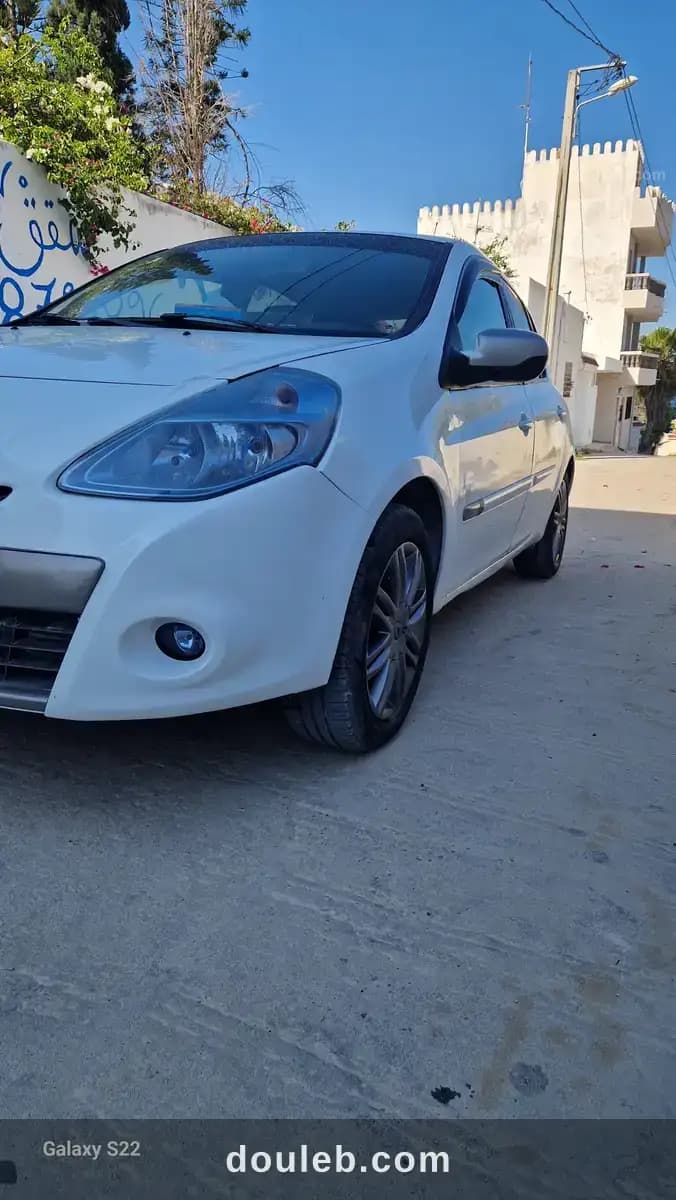 Belle clio tomtom - Miniature 3