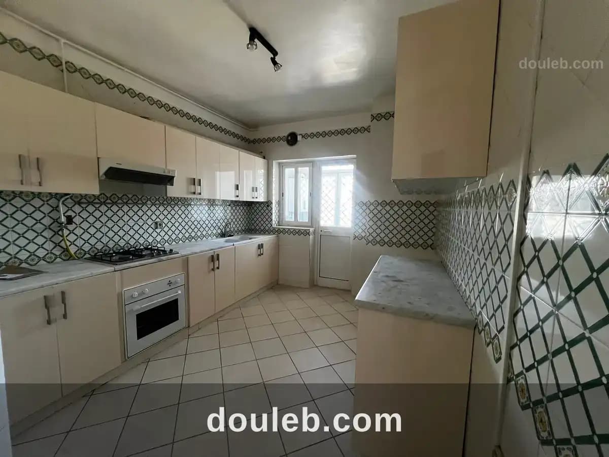 S2 1800 d lac 1 usage habitation ou bureautique à Tunis