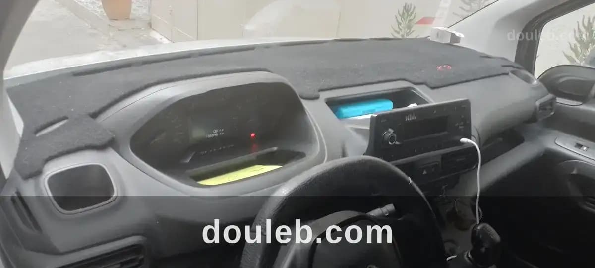Peugeot partner k9 à Ben Arous