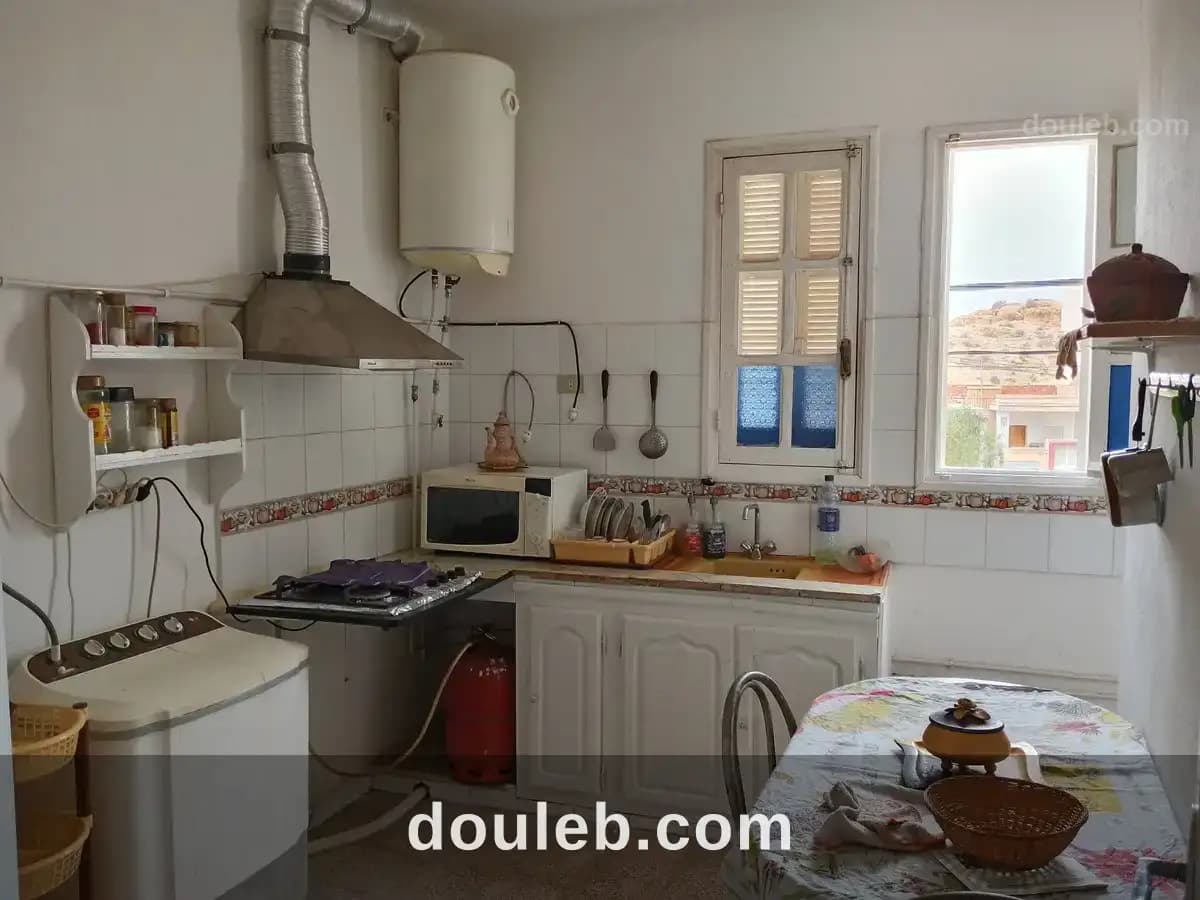Studio meublé climatisé à gafsa à Gafsa