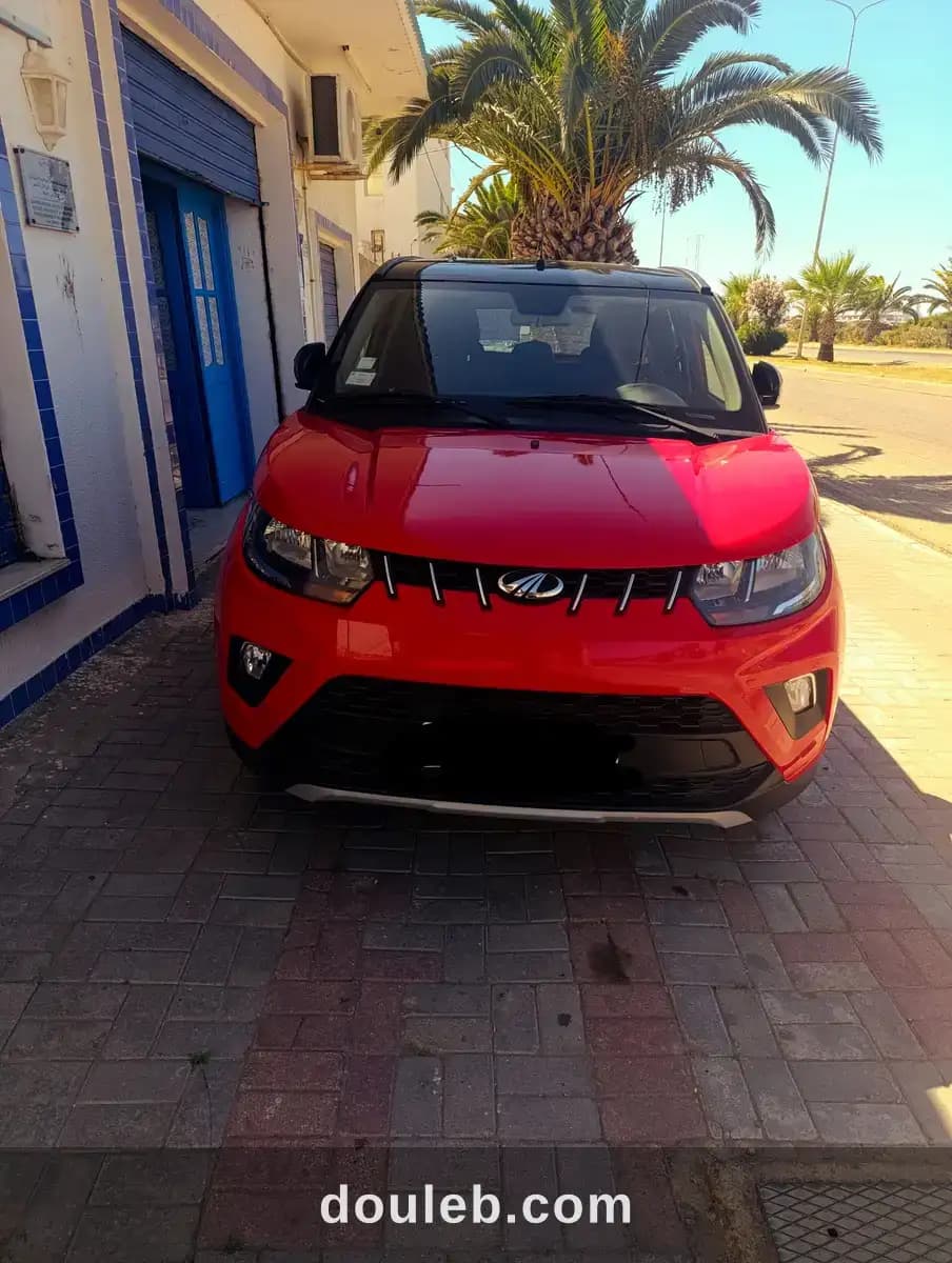 Mahindra kuv100 k8 à Sousse