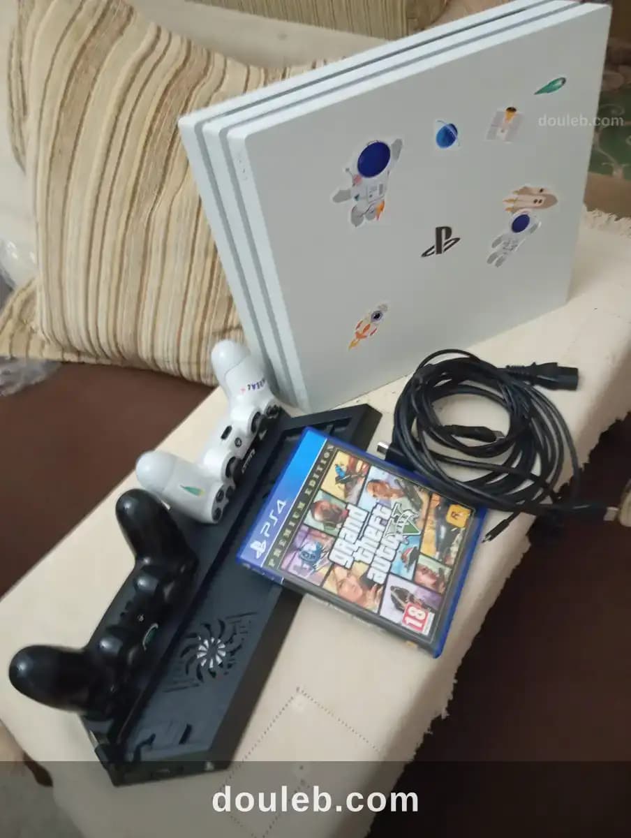 Playstation 4 pro white à Tunis