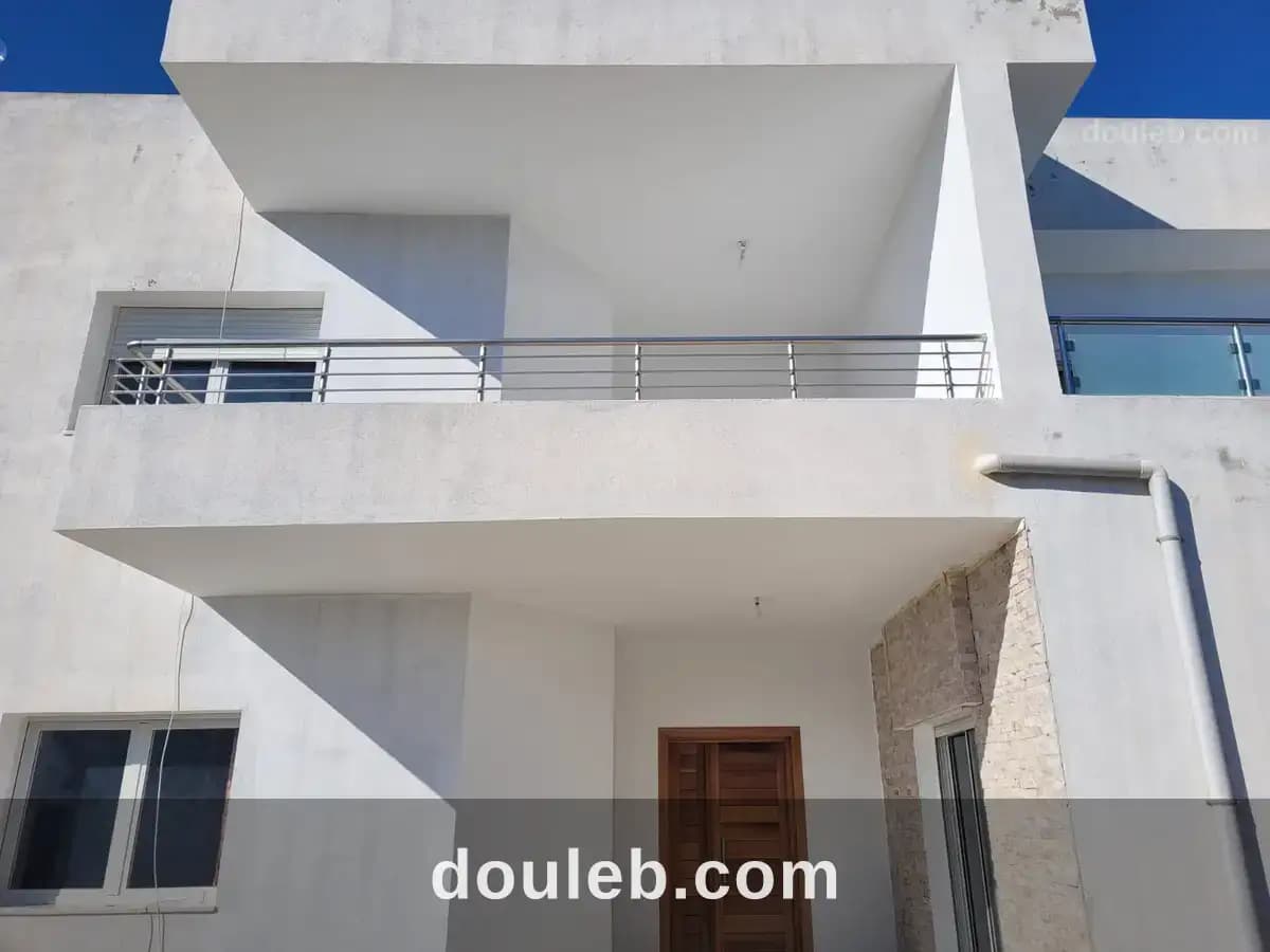 Villa 2 étages el mhedhba à Nabeul