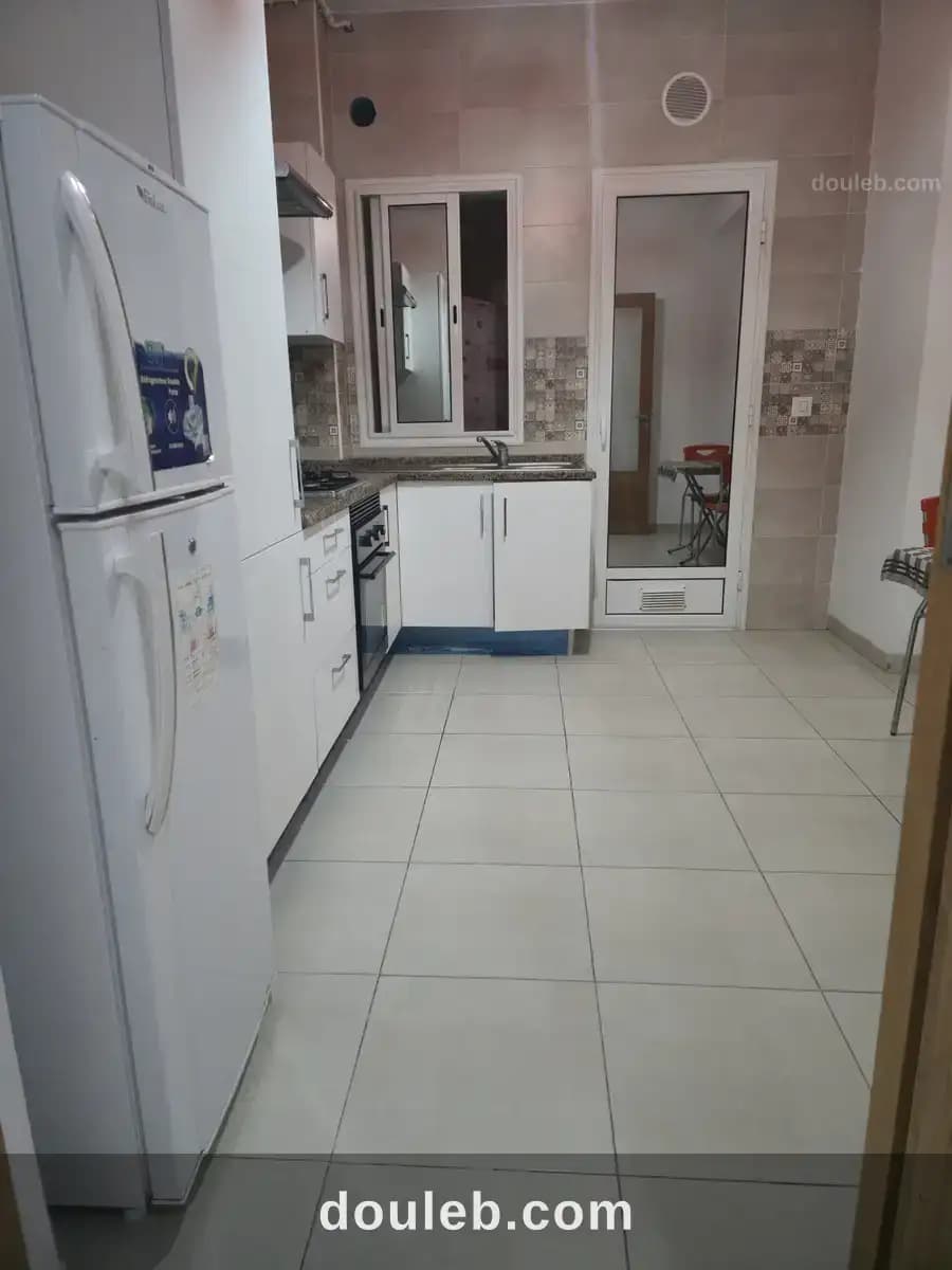 Appartement s2 à cite les palmerais - Miniature 2