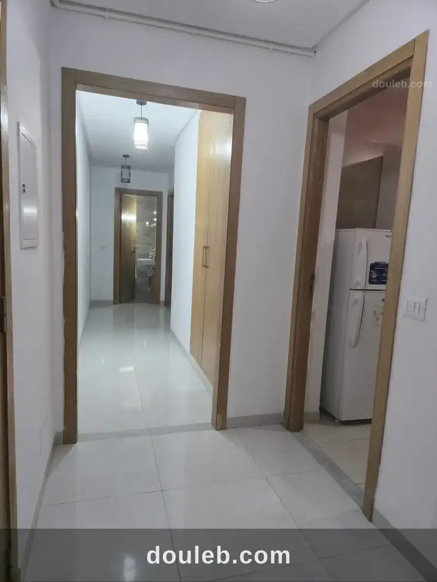 Appartement s2 à cite les palmerais - Miniature 3