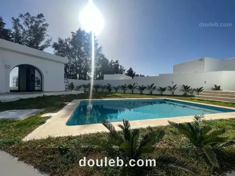 L647 villa claire a à Nabeul